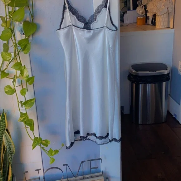 Victoria's Secret White Chemise with Black Lace - Picture 3 of 3